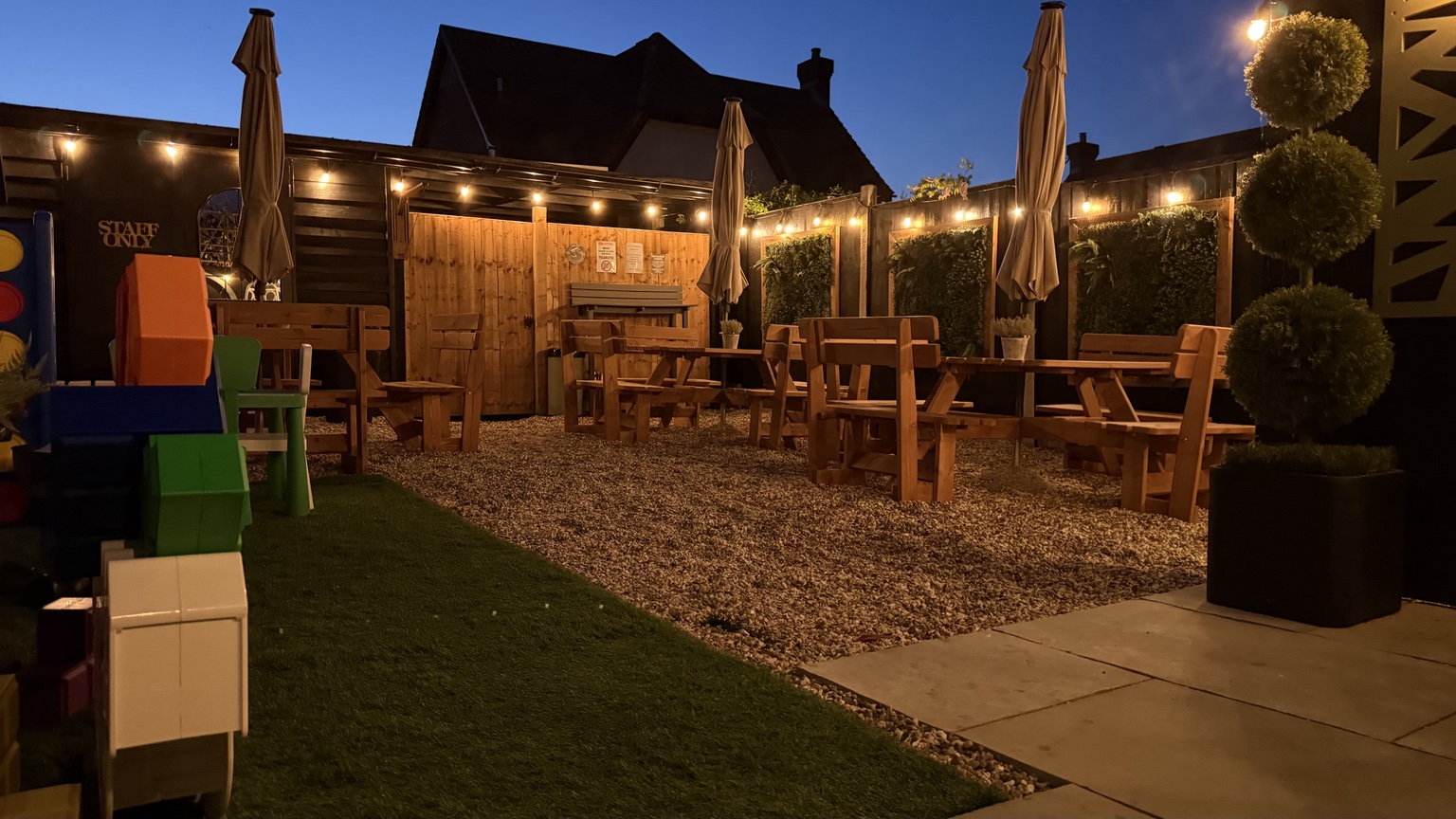 The finished garden at The Bear